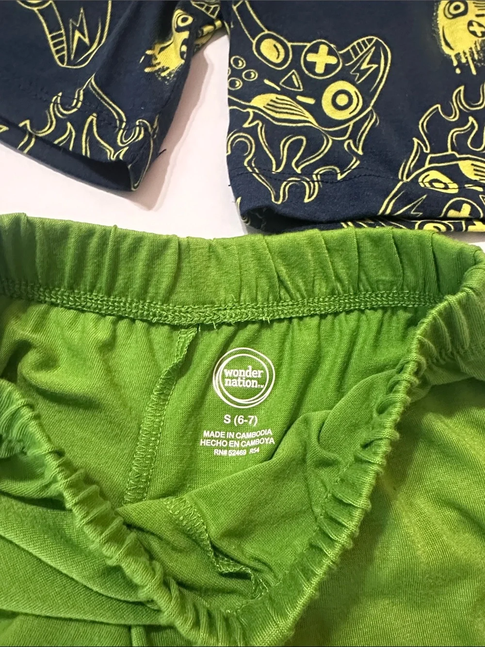 2-Pack Boys' Graphic & Solid Active sleep shorts - Neon Green & Navy